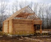 Стропильная конструкция. Дом из оцилиндрованного бревна